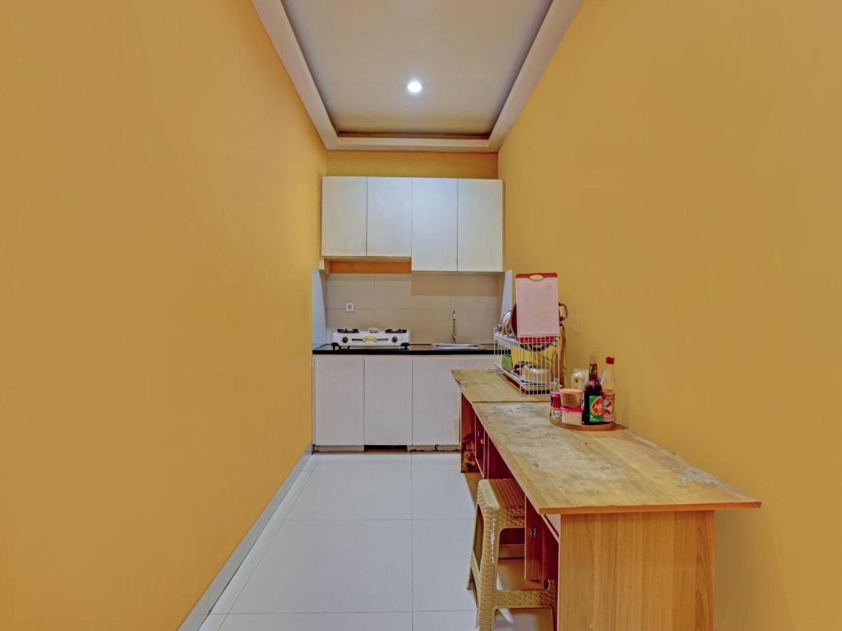 Oyo 3856 Tizta Suites Bali Санур Экстерьер фото