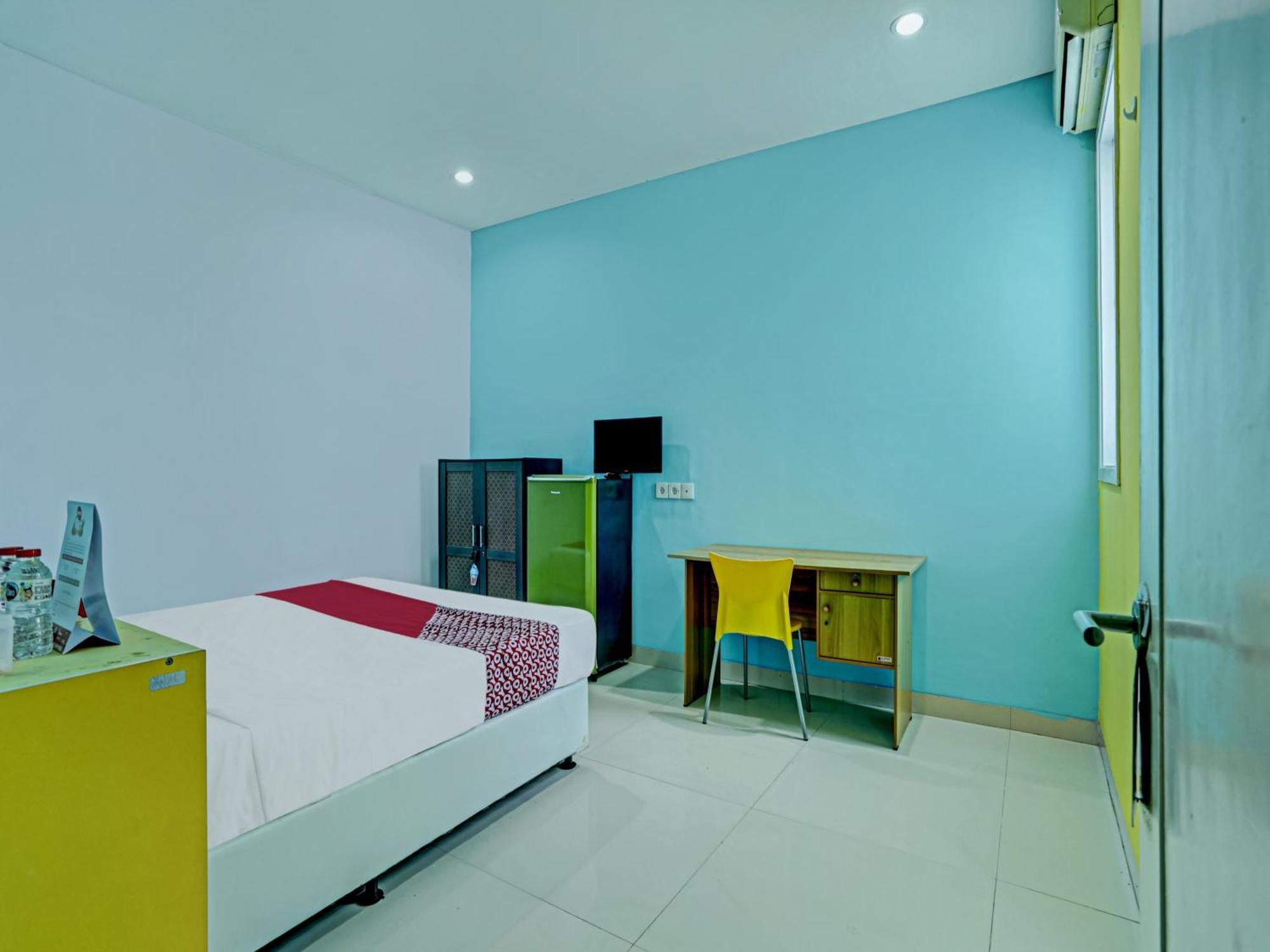 Oyo 3856 Tizta Suites Bali Санур Экстерьер фото